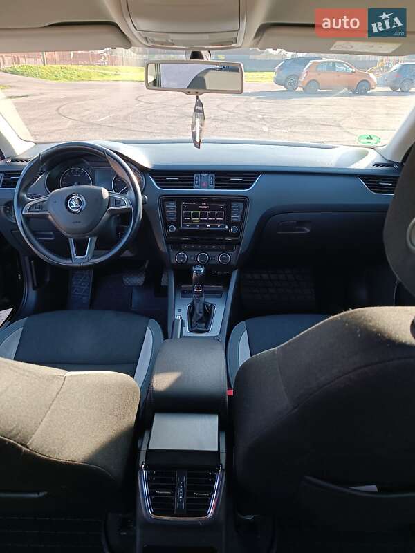 Универсал Skoda Octavia 2016 в Луцке