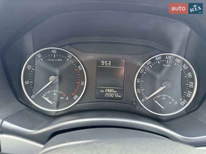 Лифтбек Skoda Octavia 2011 в Кривом Роге