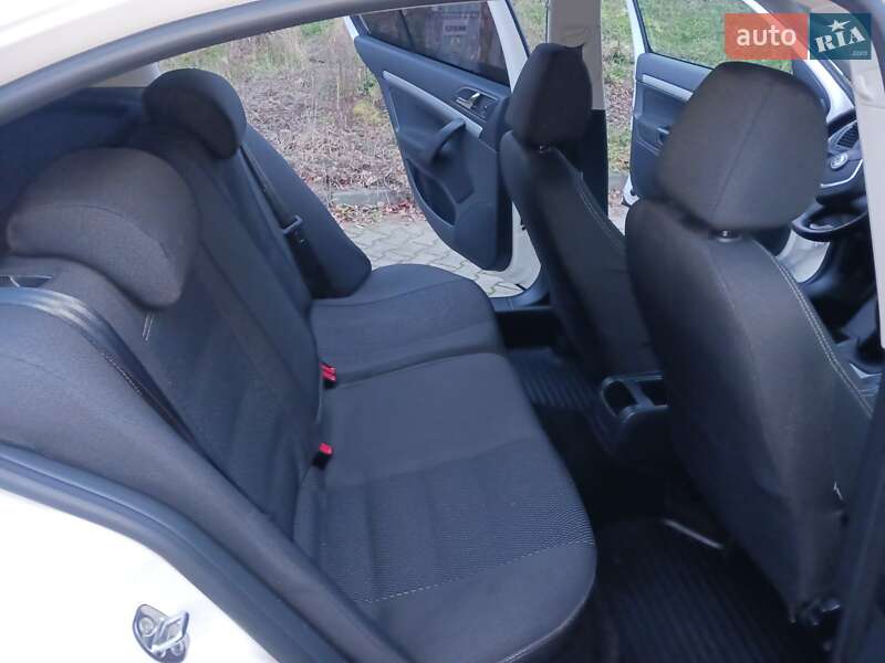 Лифтбек Skoda Octavia 2012 в Житомире