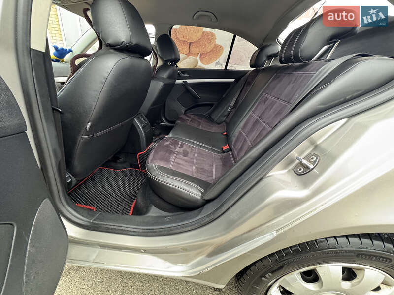 Лифтбек Skoda Octavia 2008 в Фастове