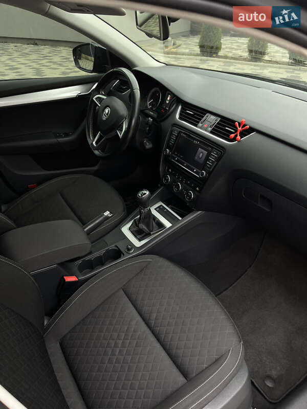 Ліфтбек Skoda Octavia 2015 в Мукачевому