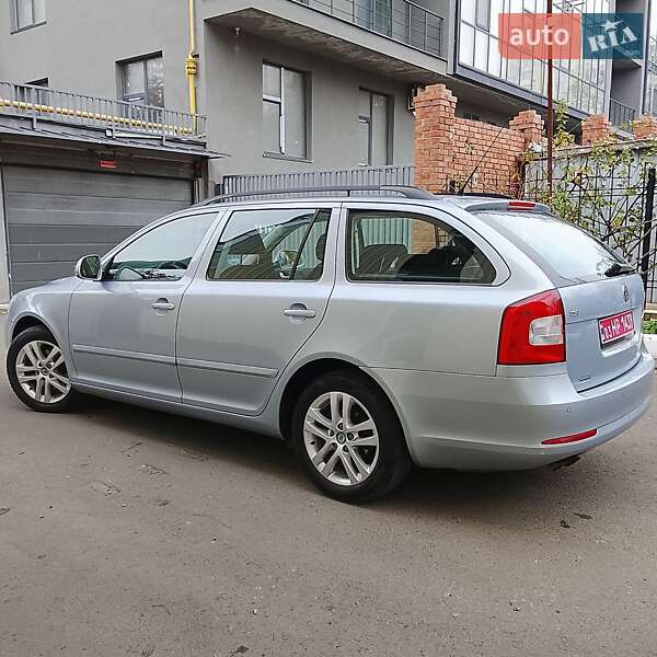 Универсал Skoda Octavia 2009 в Одессе