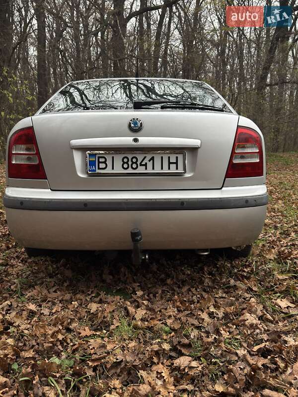 Лифтбек Skoda Octavia 2002 в Онуфриевке