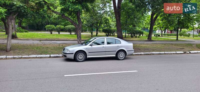Лифтбек Skoda Octavia 2002 в Онуфриевке