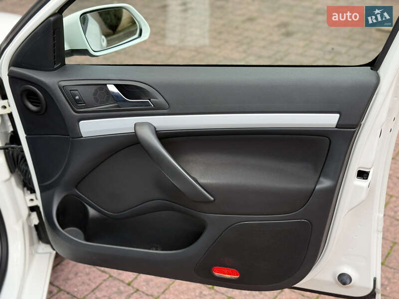 Универсал Skoda Octavia 2008 в Стрые