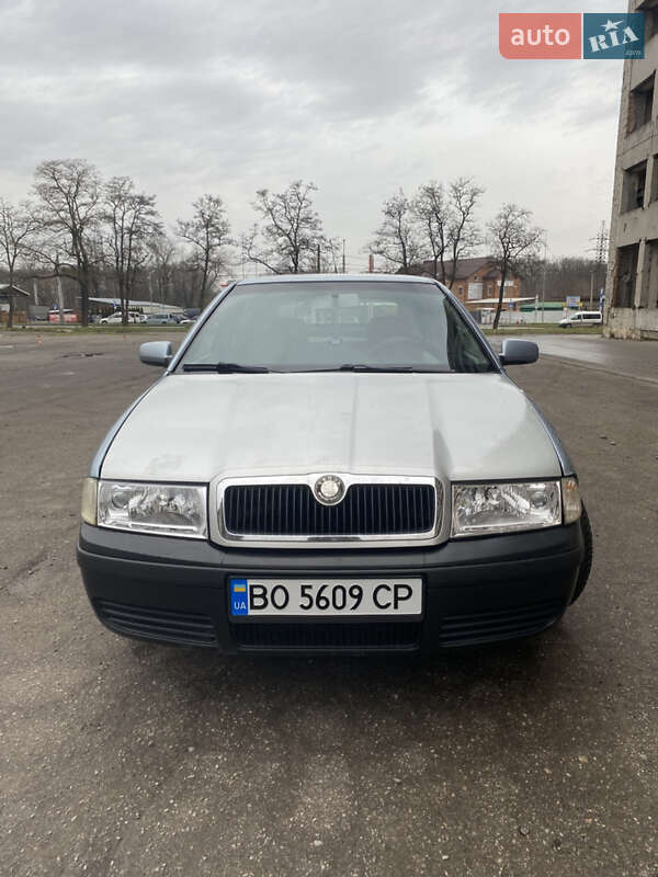 Ліфтбек Skoda Octavia 2003 в Тернополі