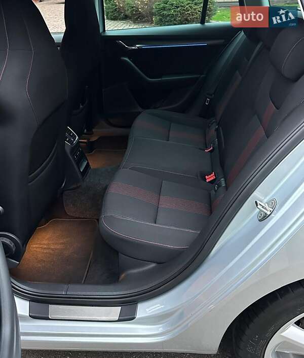 Универсал Skoda Octavia 2017 в Киеве фото 6 Универсал Skoda Octavia 2017 в Киеве