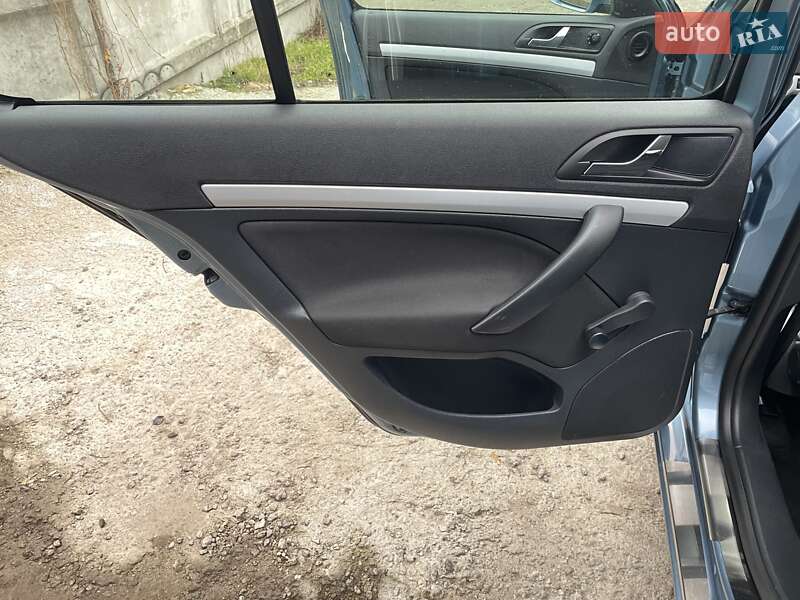 Лифтбек Skoda Octavia 2009 в Виннице фото 108 Лифтбек Skoda Octavia 2009 в Виннице