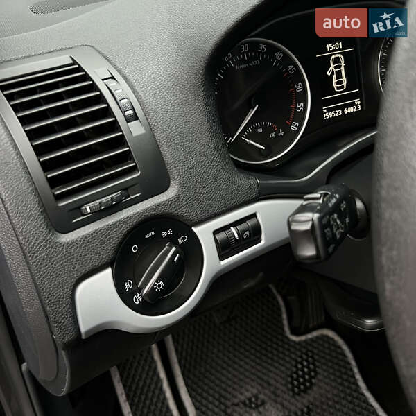 Универсал Skoda Octavia 2009 в Ужгороде