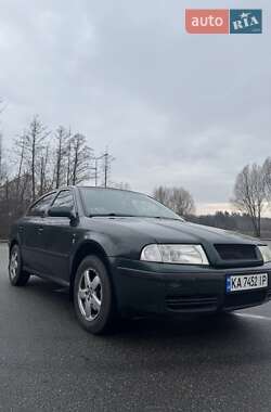 Лифтбек Skoda Octavia 2004 в Буче