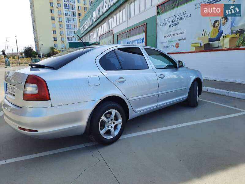 Лифтбек Skoda Octavia 2011 в Южном фото 3 Лифтбек Skoda Octavia 2011 в Южном