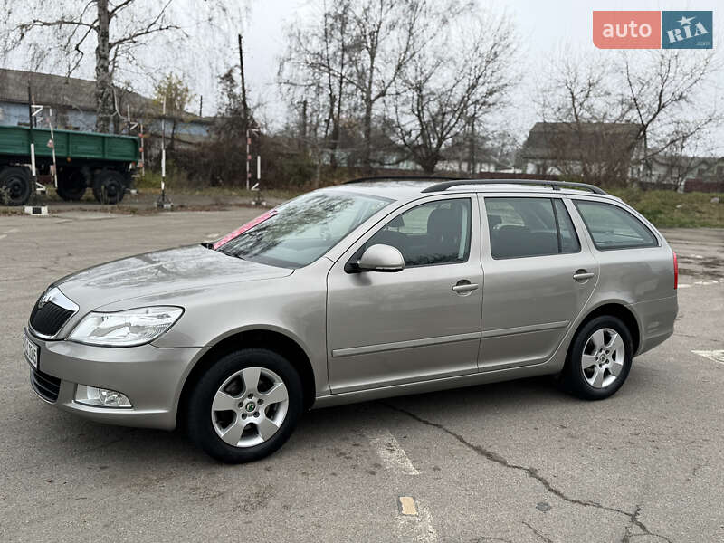 Универсал Skoda Octavia 2009 в Умани
