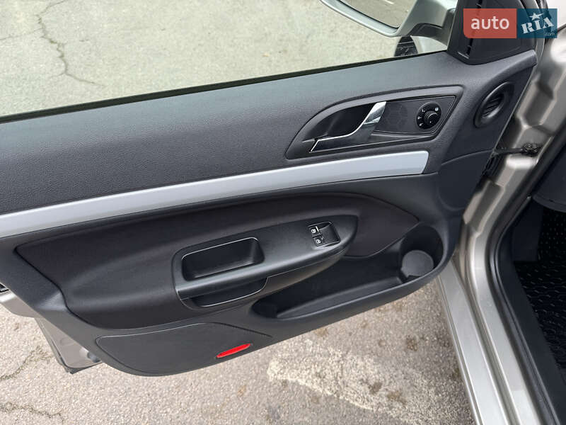 Универсал Skoda Octavia 2009 в Умани