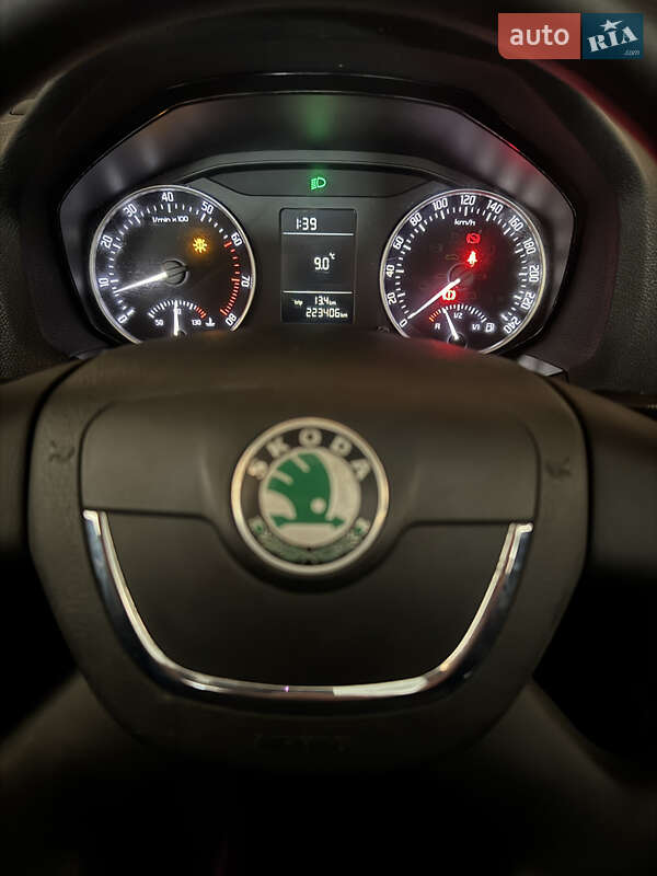 Универсал Skoda Octavia 2009 в Умани