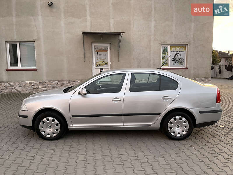 Лифтбек Skoda Octavia 2007 в Луцке