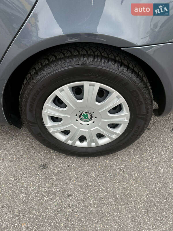 Универсал Skoda Octavia 2009 в Виннице