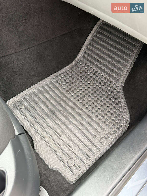 Универсал Skoda Octavia 2009 в Виннице