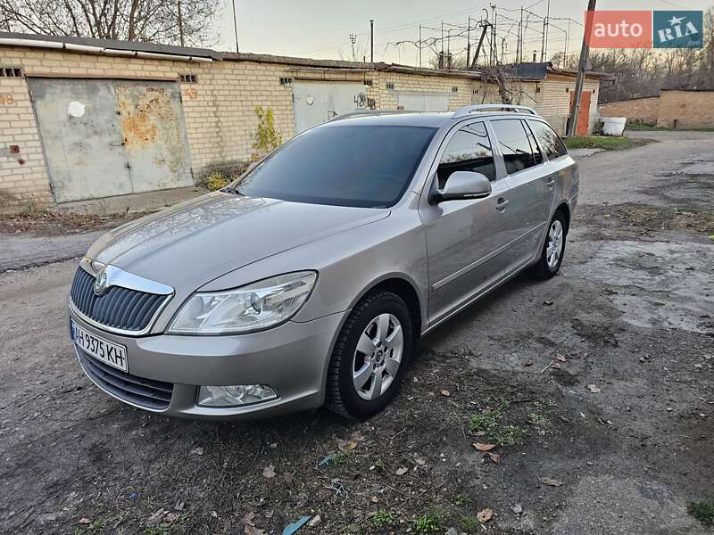 Универсал Skoda Octavia 2011 в Марганце фото 9 Универсал Skoda Octavia 2011 в Марганце