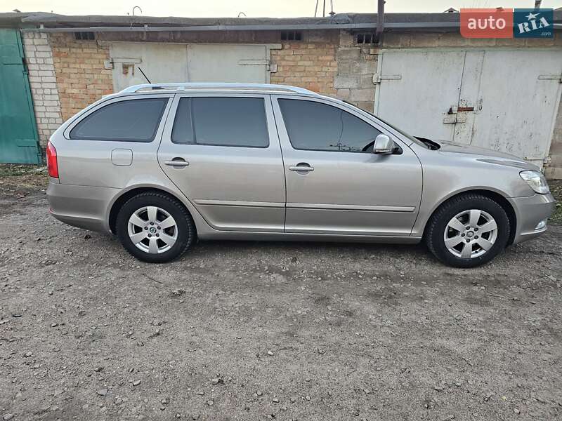 Универсал Skoda Octavia 2011 в Марганце фото 5 Универсал Skoda Octavia 2011 в Марганце