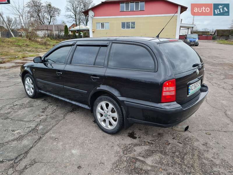 Универсал Skoda Octavia 2000 в Заречном