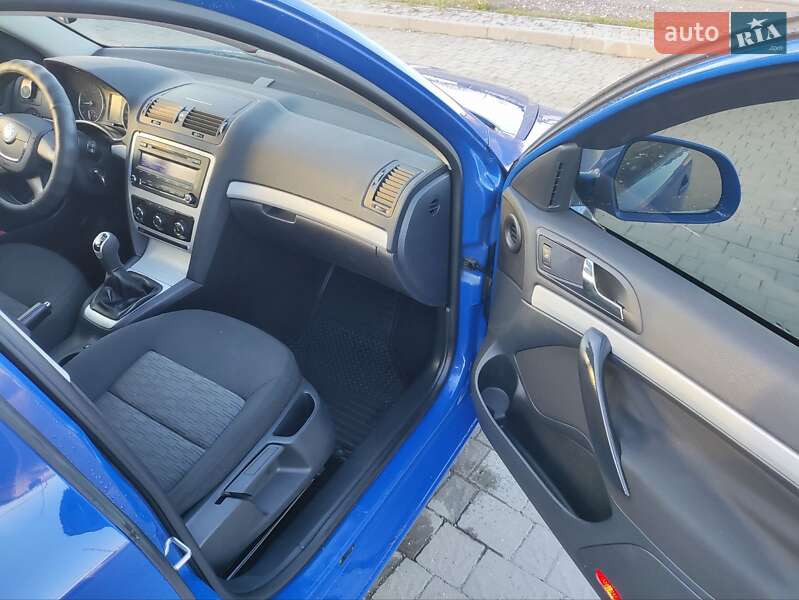 Универсал Skoda Octavia 2010 в Тячеве