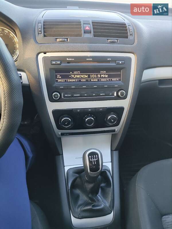 Универсал Skoda Octavia 2010 в Тячеве