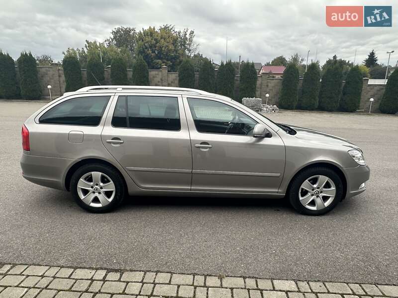 Универсал Skoda Octavia 2011 в Луцке фото 4 Универсал Skoda Octavia 2011 в Луцке