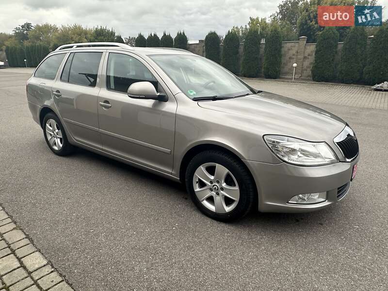 Универсал Skoda Octavia 2011 в Луцке фото 3 Универсал Skoda Octavia 2011 в Луцке