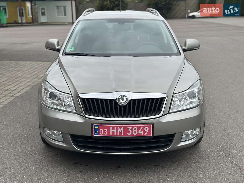 Универсал Skoda Octavia 2011 в Луцке фото 10 Универсал Skoda Octavia 2011 в Луцке