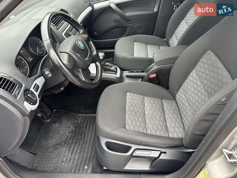 Универсал Skoda Octavia 2011 в Луцке фото 19 Универсал Skoda Octavia 2011 в Луцке
