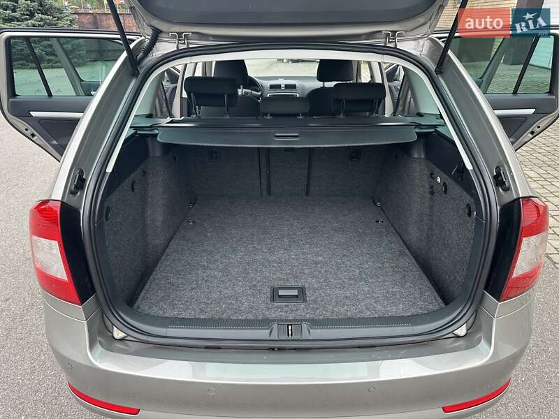 Универсал Skoda Octavia 2011 в Луцке фото 29 Универсал Skoda Octavia 2011 в Луцке