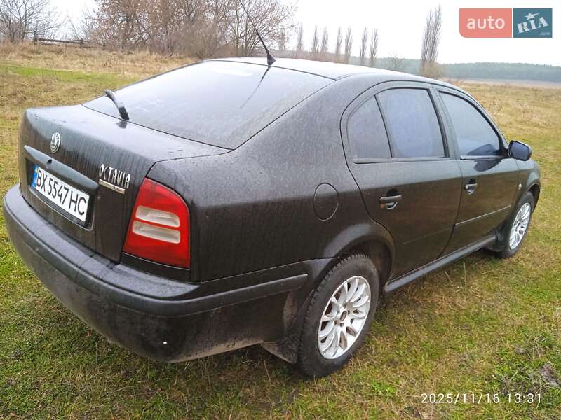 Лифтбек Skoda Octavia 2003 в Белогорье