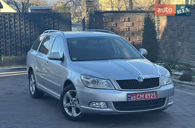 Универсал Skoda Octavia 2012 в Дубно