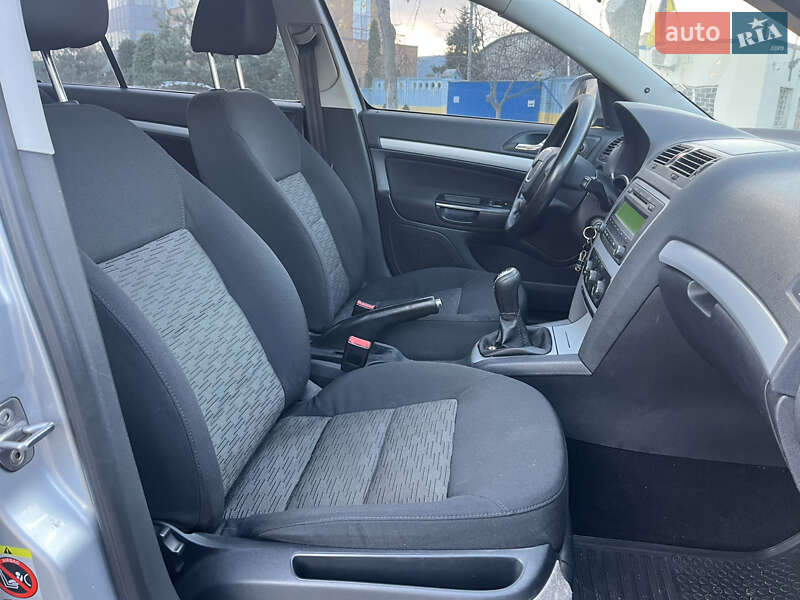 Лифтбек Skoda Octavia 2011 в Киеве