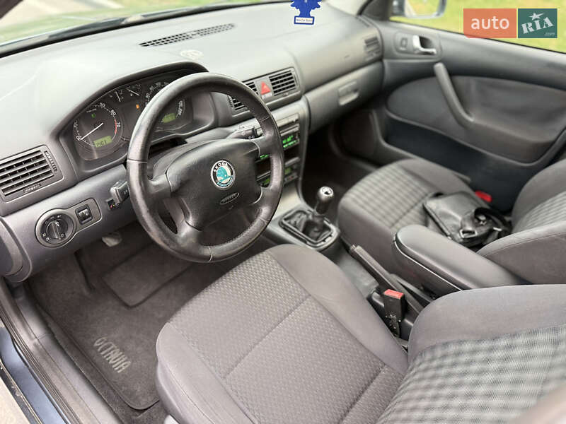 Универсал Skoda Octavia 2006 в Днепре