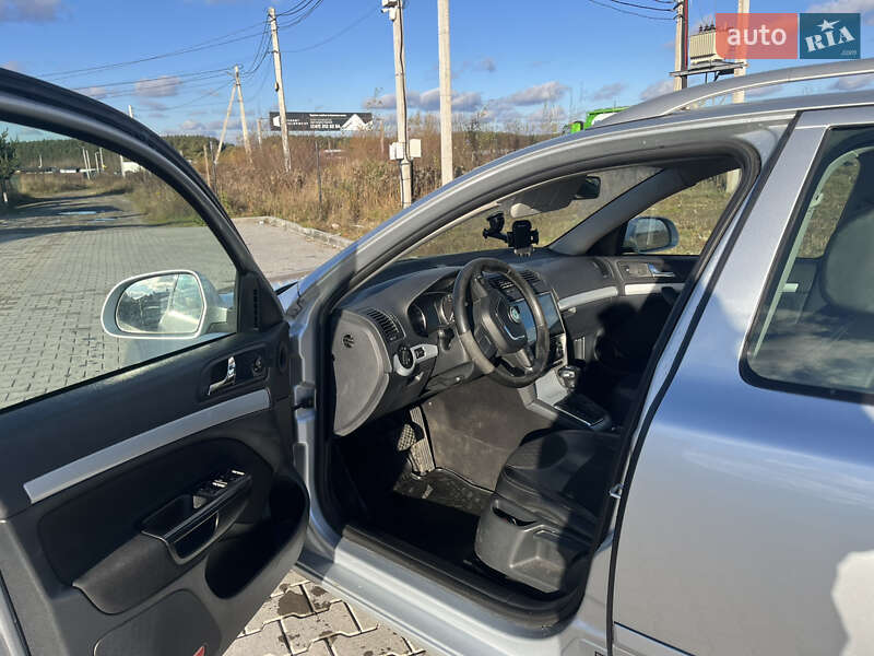 Универсал Skoda Octavia 2011 в Львове