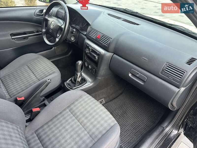 Лифтбек Skoda Octavia 2009 в Тернополе