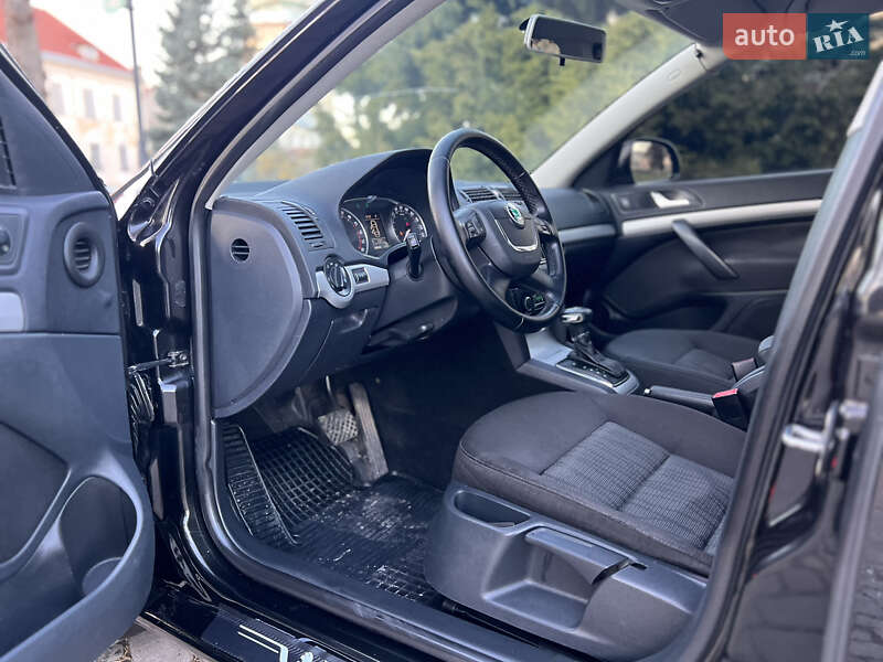 Универсал Skoda Octavia 2010 в Жовкве