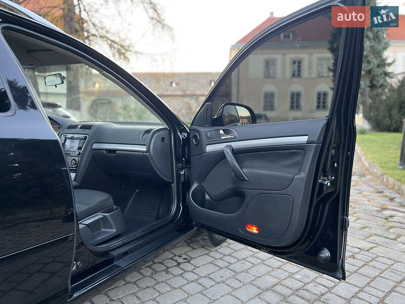 Универсал Skoda Octavia 2010 в Жовкве