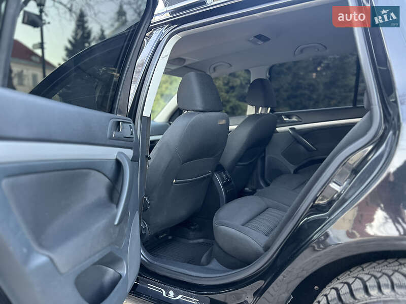 Универсал Skoda Octavia 2010 в Жовкве