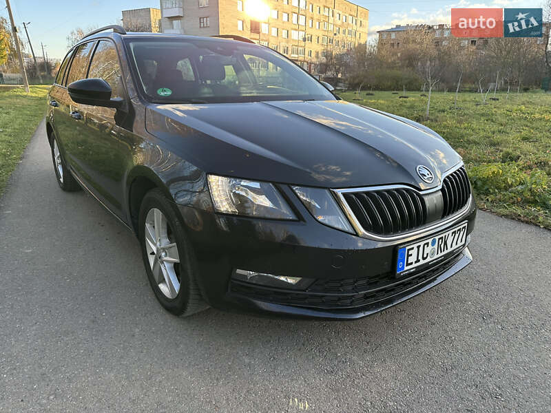 Универсал Skoda Octavia 2017 в Стрые