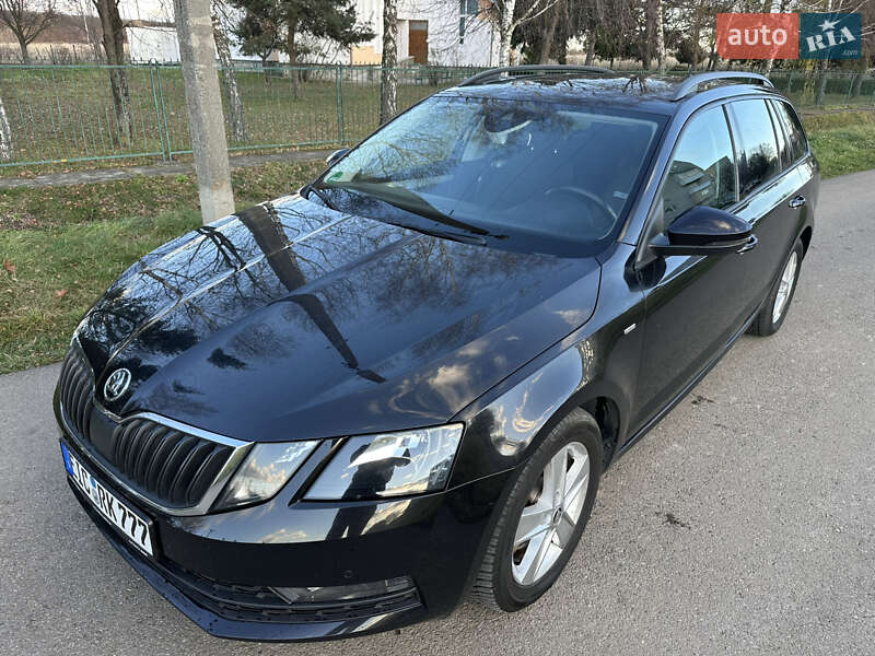 Универсал Skoda Octavia 2017 в Стрые