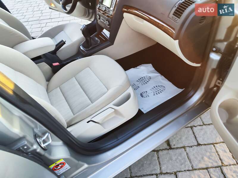 Универсал Skoda Octavia 2012 в Львове