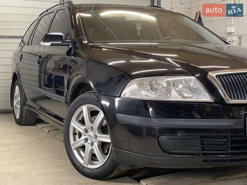 Универсал Skoda Octavia 2008 в Сваляве