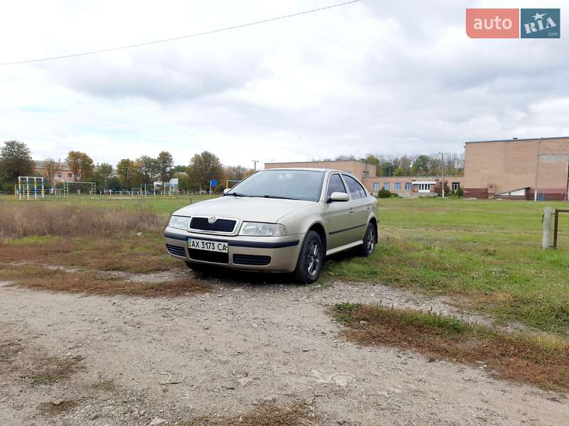 Лифтбек Skoda Octavia 2005 в Тарановке фото Лифтбек Skoda Octavia 2005 в Тарановке