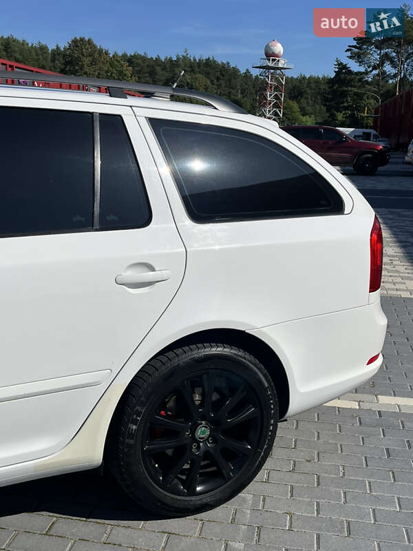 Универсал Skoda Octavia 2010 в Львове