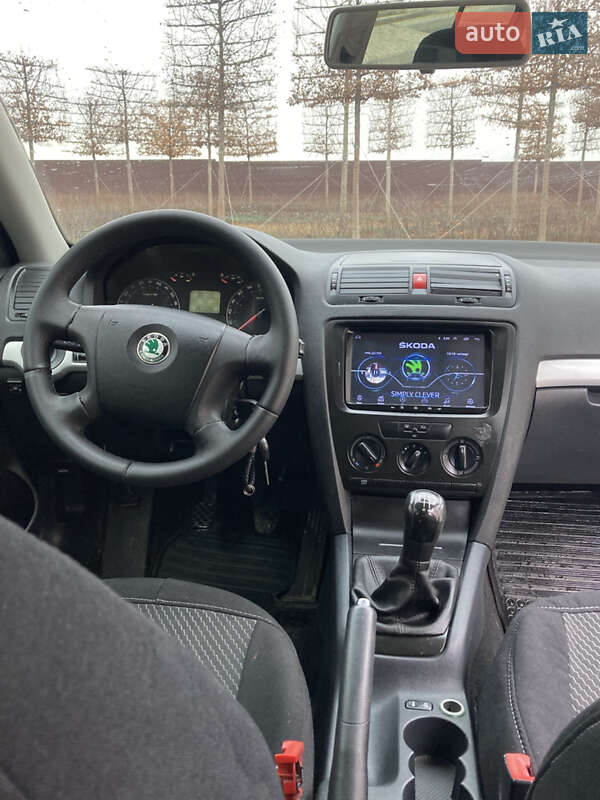 Лифтбек Skoda Octavia 2006 в Умани