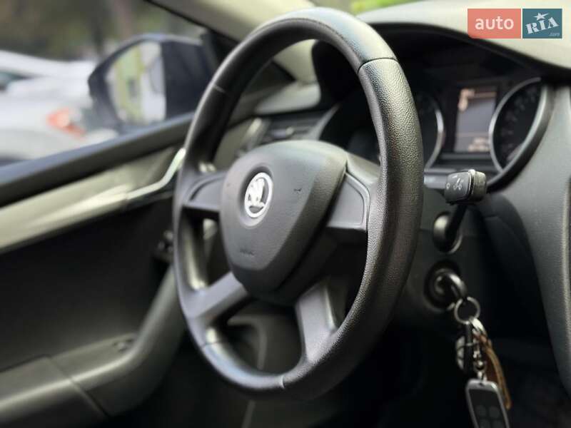 Лифтбек Skoda Octavia 2014 в Ровно