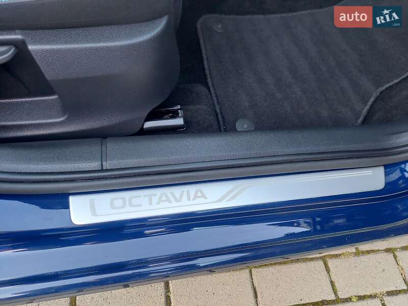 Универсал Skoda Octavia 2016 в Нововолынске
