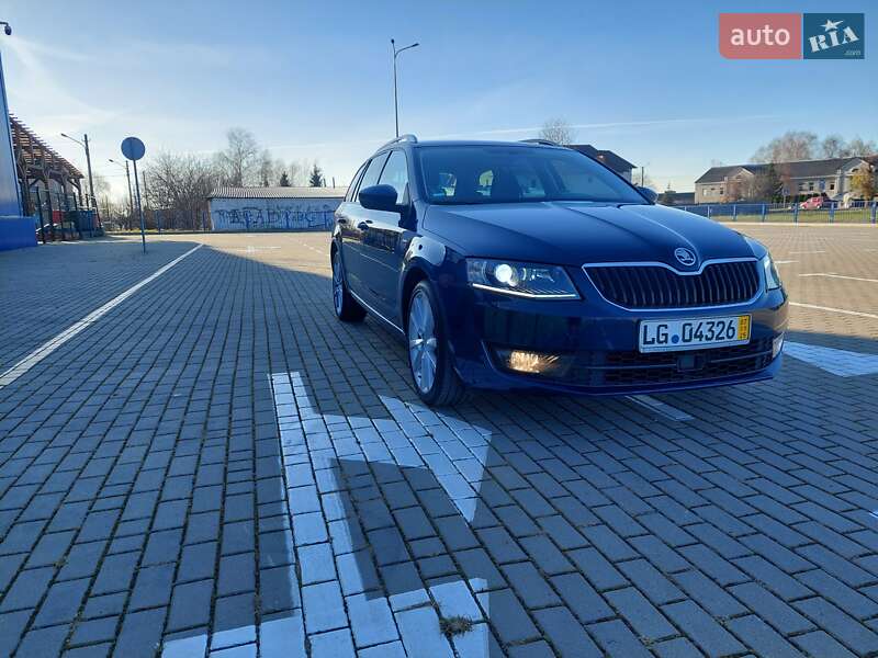 Универсал Skoda Octavia 2016 в Нововолынске
